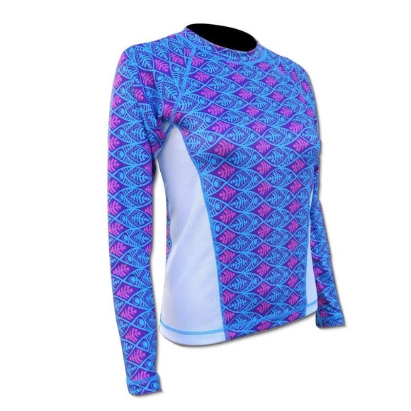 Tormentor long sleeve fish top Xs